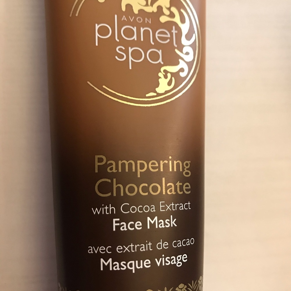 💄Avon face mask pampering chocolate NWT